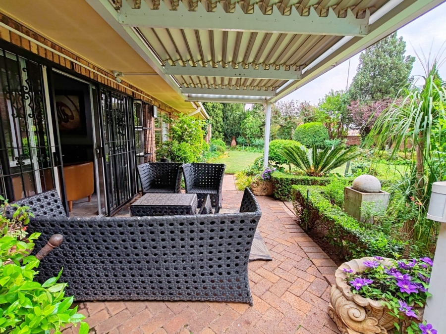 4 Bedroom Property for Sale in Van Der Hoff Park North West